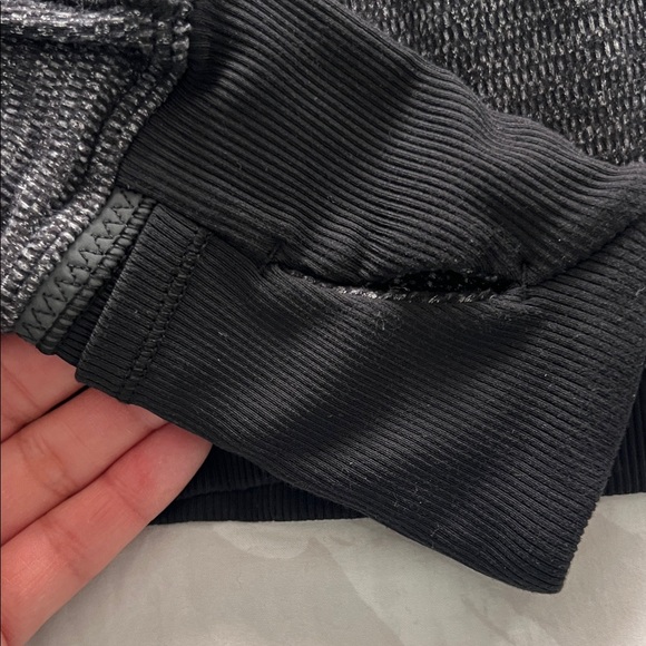 Bundle of Lululemon Women's Black and Gray 1/4 zips- Set of 2 - Picture 3 of 7